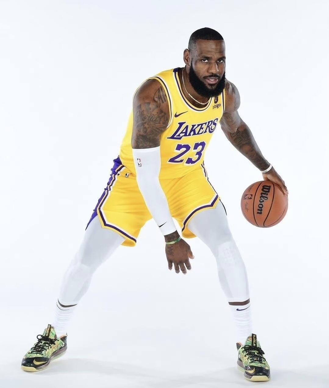 关于现役球星再现神勇表现,引领球队胜利的信息 关于现役球星再现神勇表现,引领球队胜利的信息