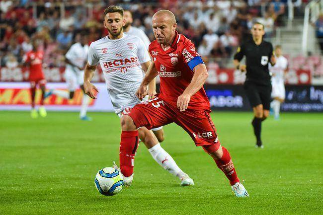 爱游戏网页版登录入口-蒙彼利埃主场平局，难破僵局的简单介绍