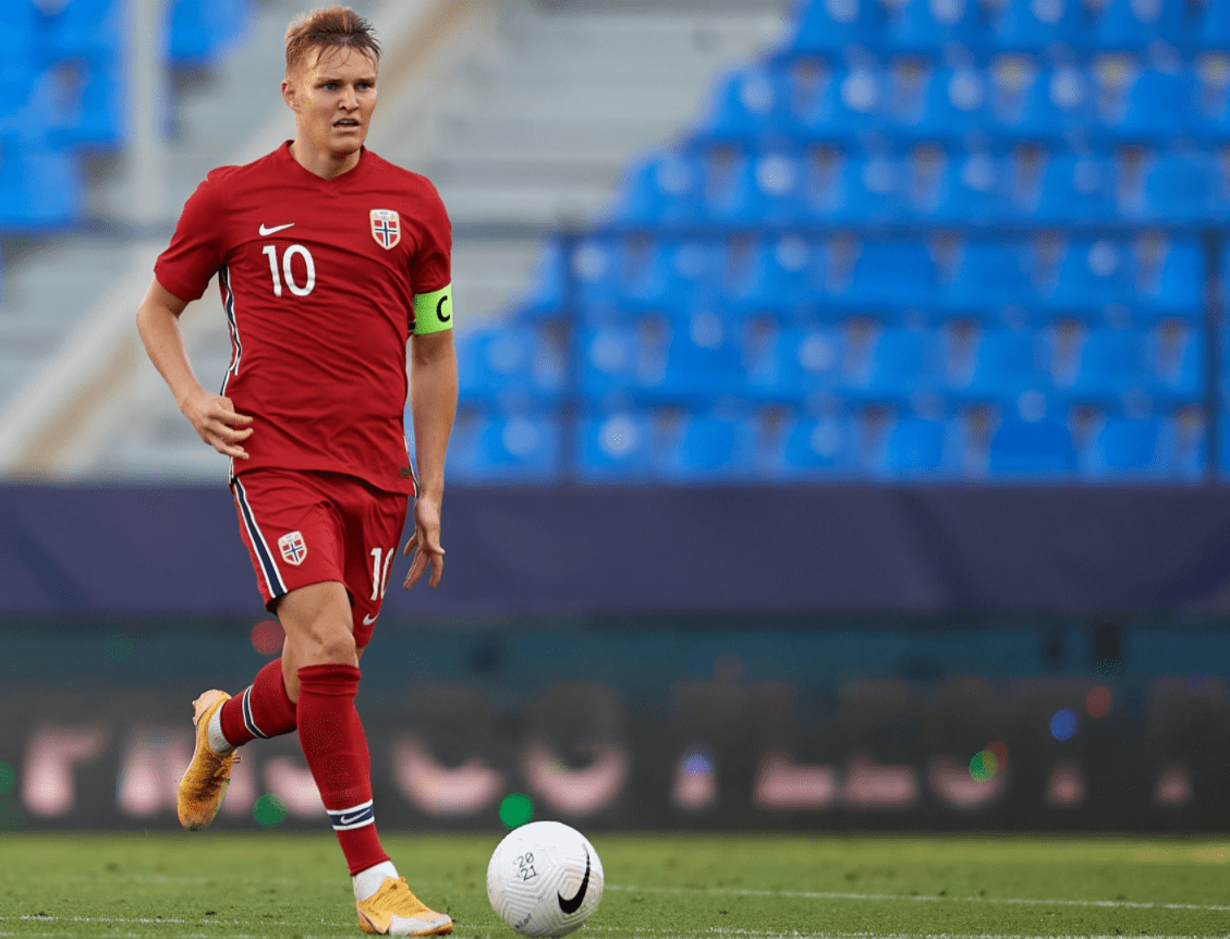 爱游戏中国官网-荷兰队在对阵挪威的比赛中力保不败