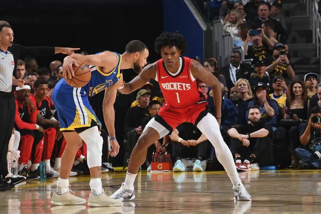 爱游戏体育官网-火箭对阵篮网，谁能笑到最后？的简单介绍