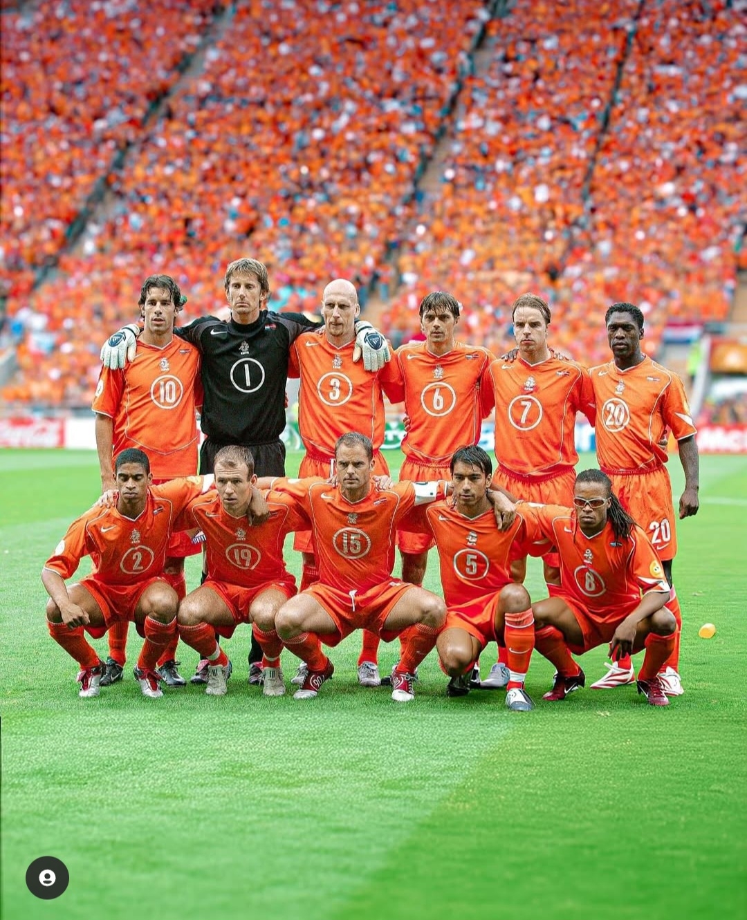 爱游戏官方入口-荷兰队员表现出色，成功晋级下一轮比赛