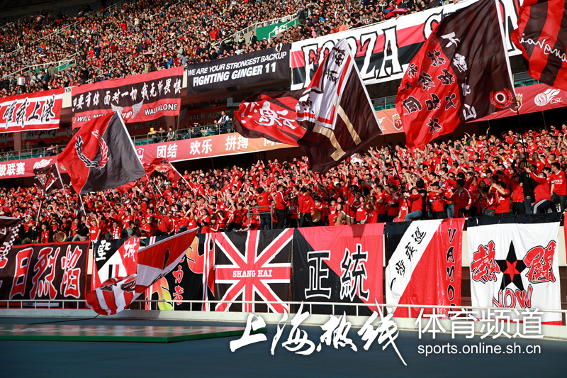 包含上海上港客场胜贵州恒丰智诚,继续稳居中游位置的词条 包含上海上港客场胜贵州恒丰智诚,继续稳居中游位置的词条