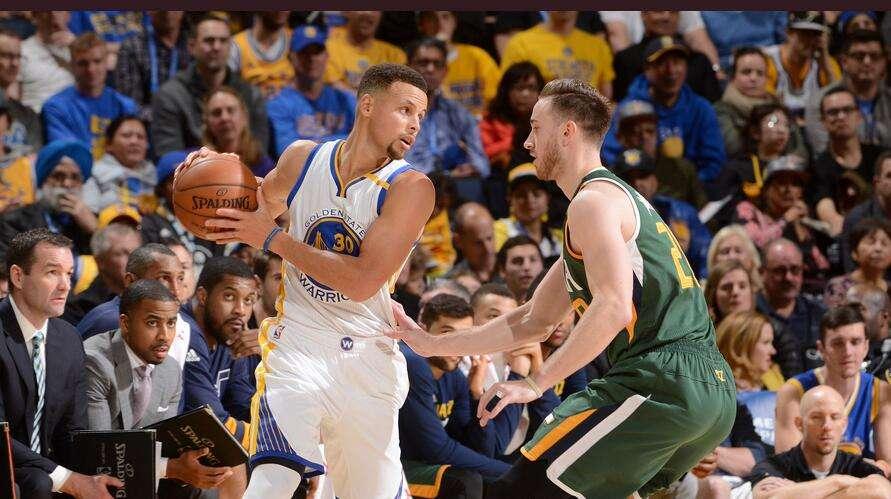 爱游戏官方登录入口-力量的对决：两支顶级球队在比赛中火拼的简单介绍