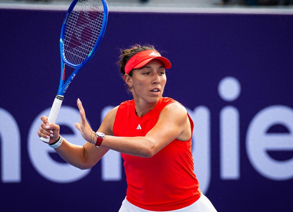 爱游戏在线登录-斯洛文尼亚大获胜利，晋级悬念大解