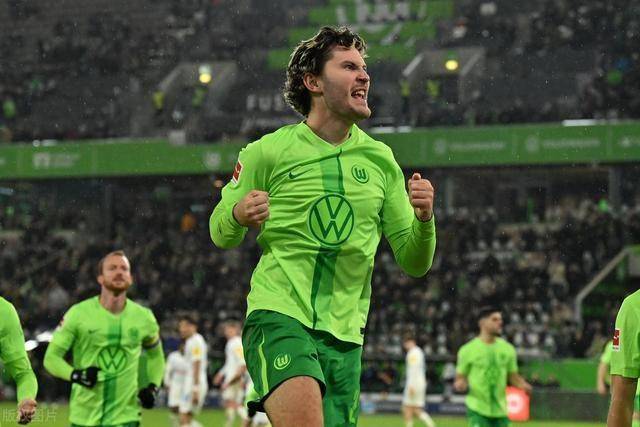 爱游戏官方入口-关于沃尔夫斯堡中场受伤退出赛季，德甲球队转会需求急升的信息