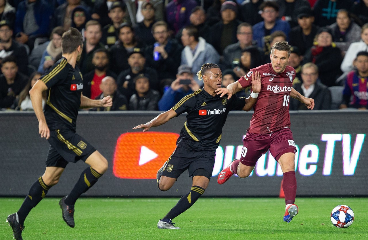 爱游戏app下载-美洲篮球职业联赛季后赛拉开帷幕，洛杉矶队大胜的简单介绍