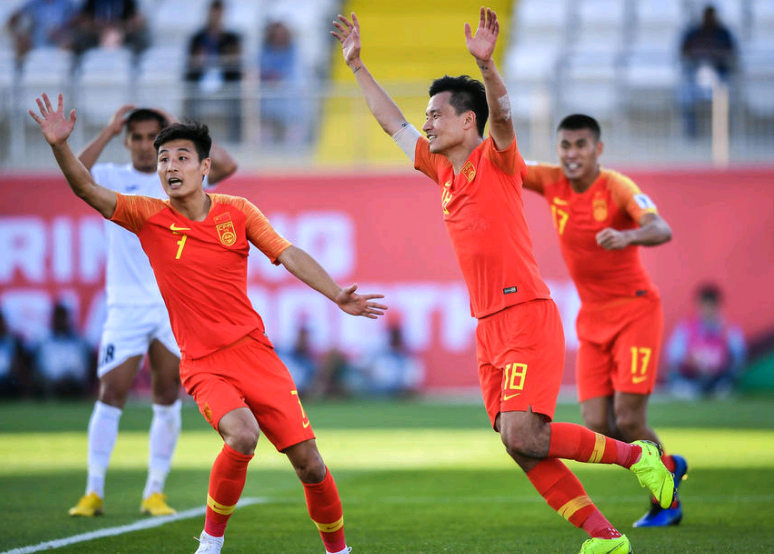 关于马赛主场胜利,出线形势一片光明!的信息 关于马赛主场胜利,出线形势一片光明!的信息