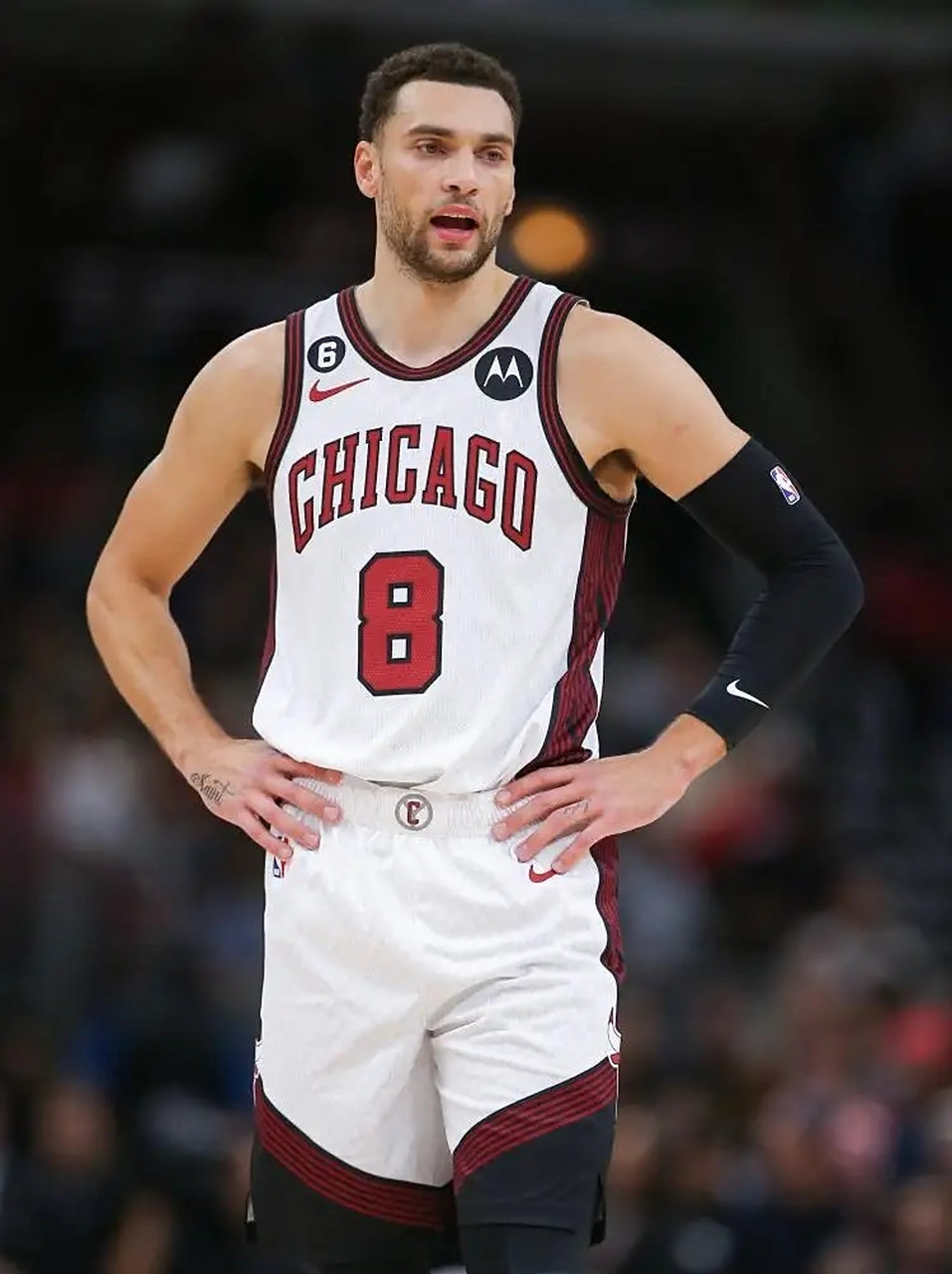 包含公牛进攻火力爆发,取得胜利晋级的词条 包含公牛进攻火力爆发,取得胜利晋级的词条