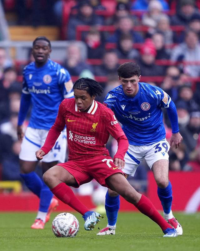 包含利物浦新援完成首秀表现抢眼的词条 包含利物浦新援完成首秀表现抢眼的词条