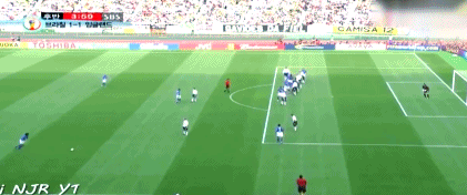 足坛一角:世界级球员展现技艺,场面激烈的简单介绍 足坛一角:世界级球员展现技艺,场面激烈的简单介绍