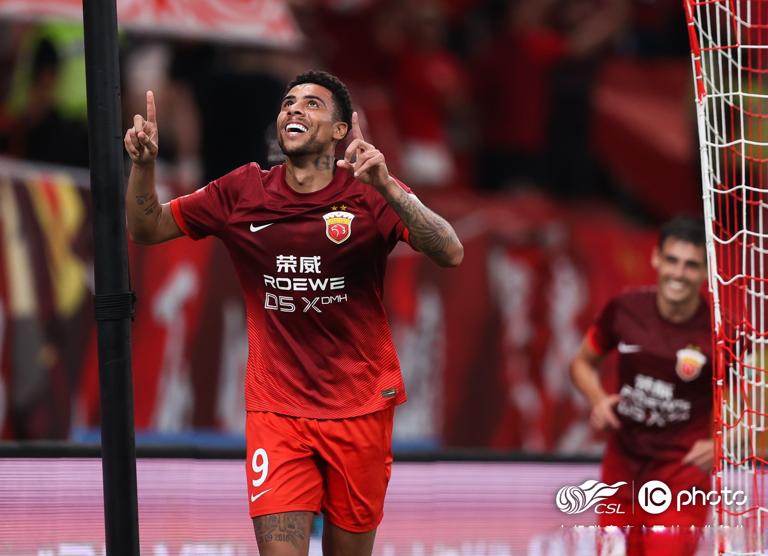 爱游戏入口-圣埃蒂安主场战胜南特，实现胜利