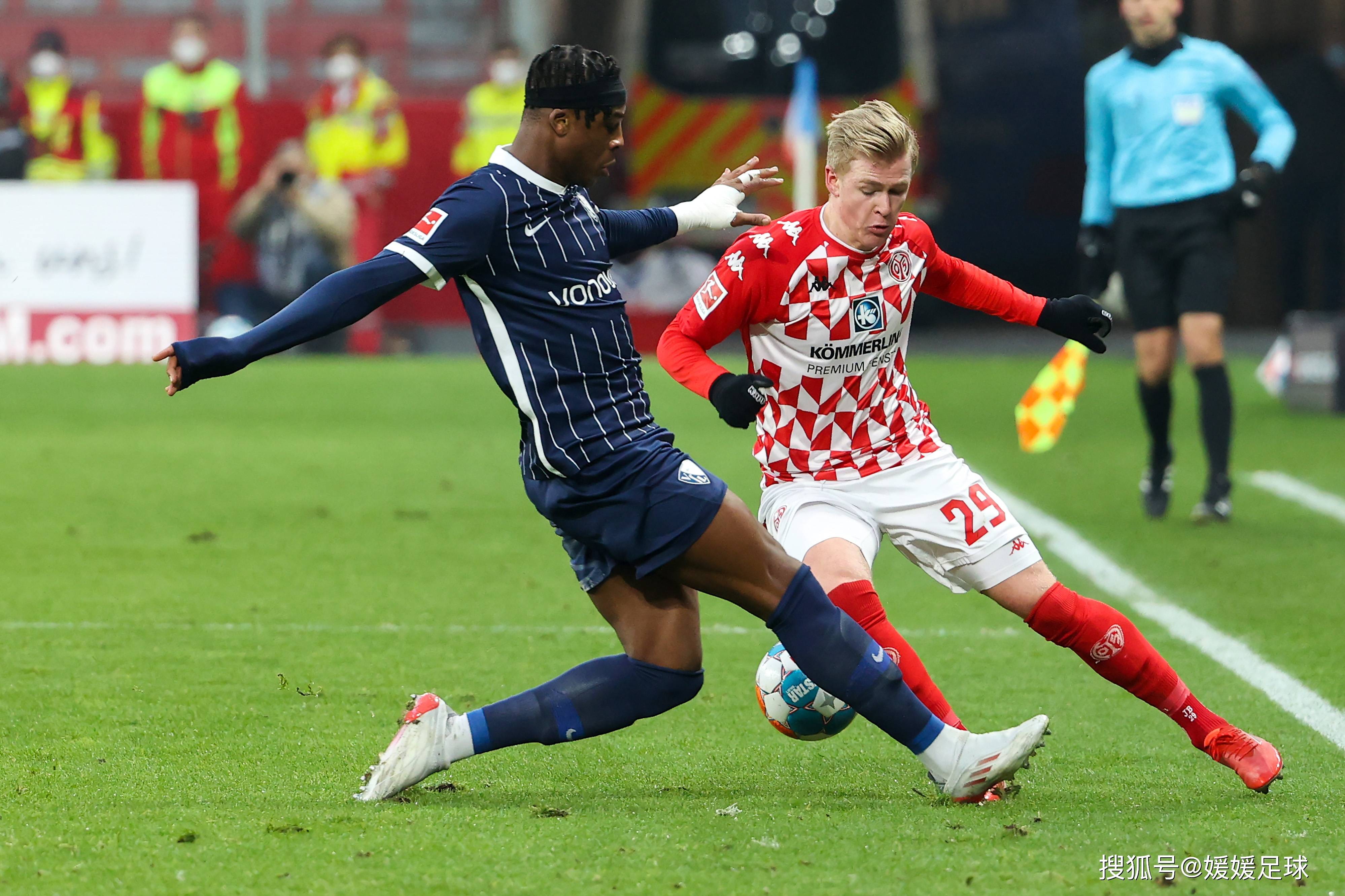 包含霍芬海姆主场大胜,实力展示优势的词条 包含霍芬海姆主场大胜,实力展示优势的词条